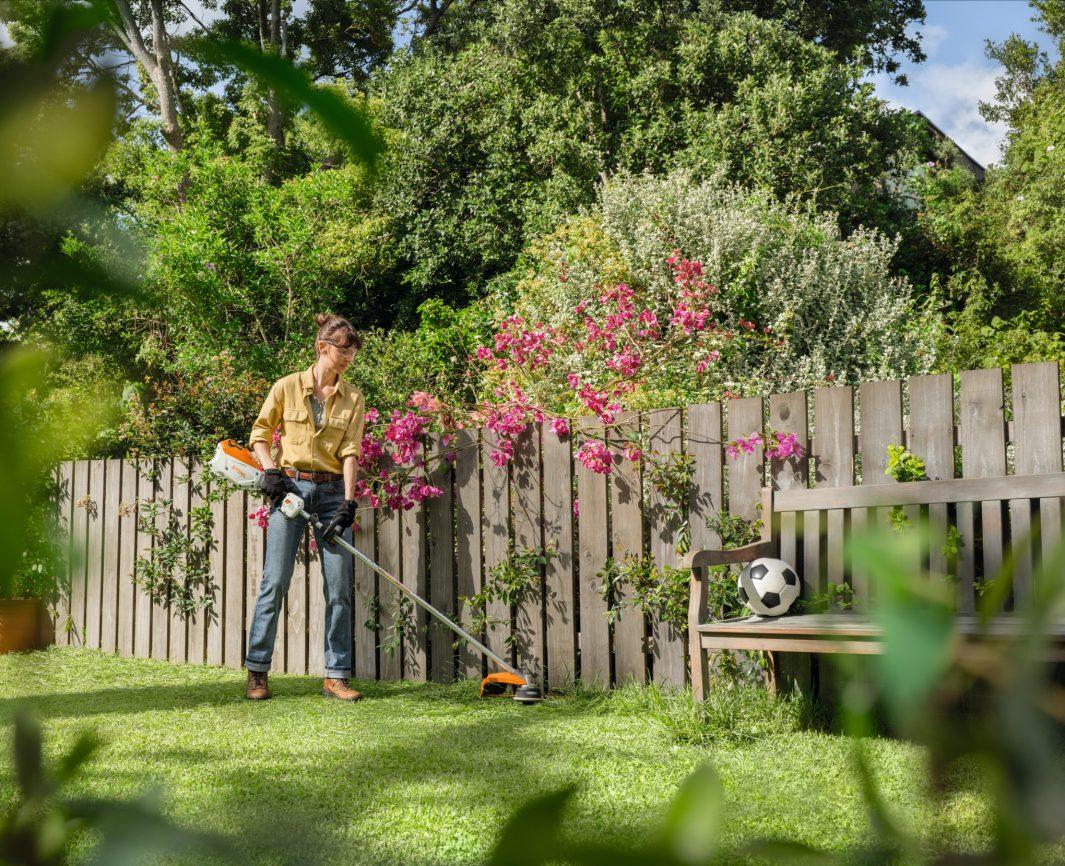 STIHL FSA 80 R, mit 1x Akku AK 30 und AL 101