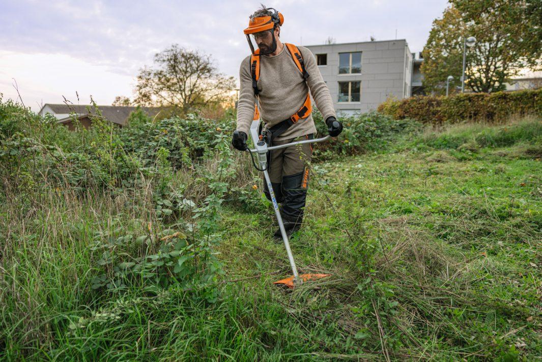 STIHL Akku-Motorsense FSA 200, ohne Akku und ohne Ladegerät